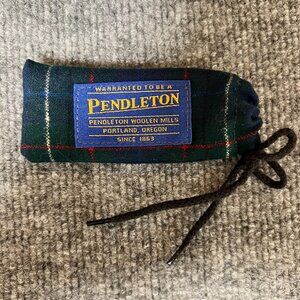 Pendelton New without tag Travel‎ Lint Brush with Wool Plaid Carry Case